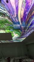 Потолок из стекла с цветной уф-печатью